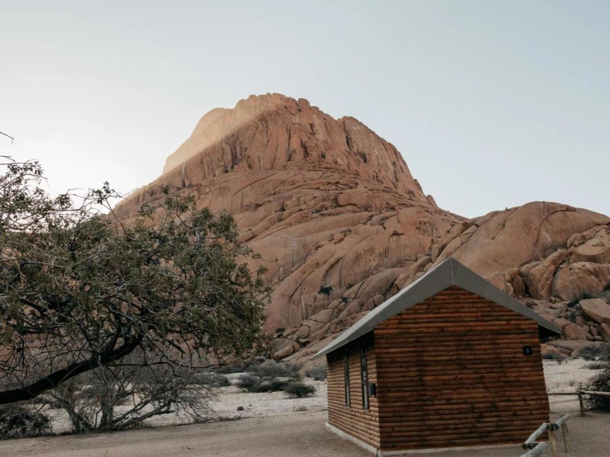 Spitzkoppe Cabin Camp Usakos Exterior photo